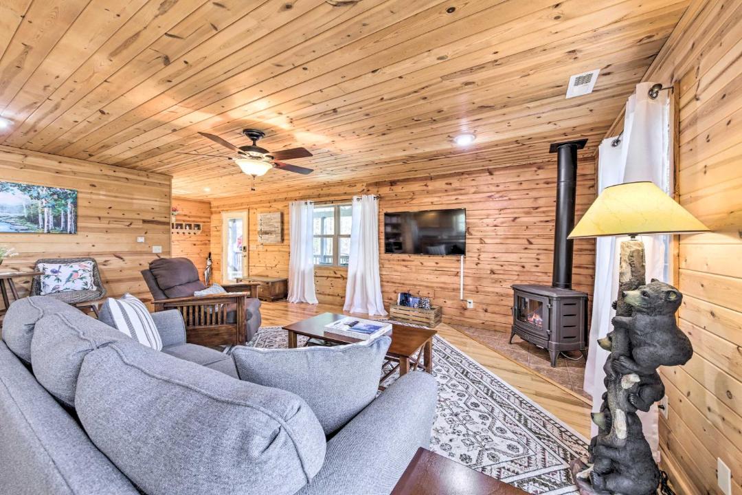 Photo of Livingroom in Murphy