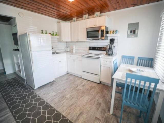 Photo of Kitchen in Kure Beach