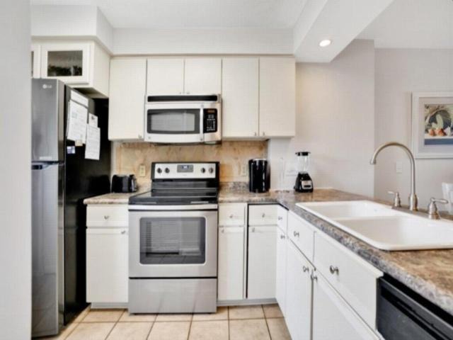 Photo of Kitchen in Kure Beach