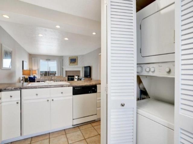 Photo of Kitchen in Kure Beach