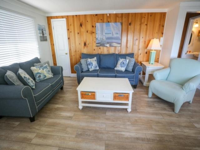 Photo of Livingroom in Kure Beach