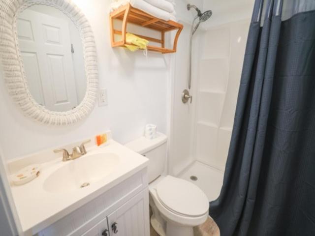 Photo of Bathroom in Kure Beach