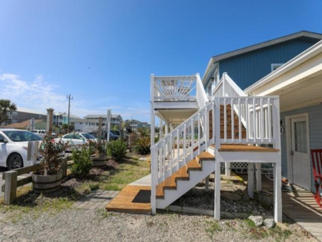 Photo of Buildings in Kure Beach