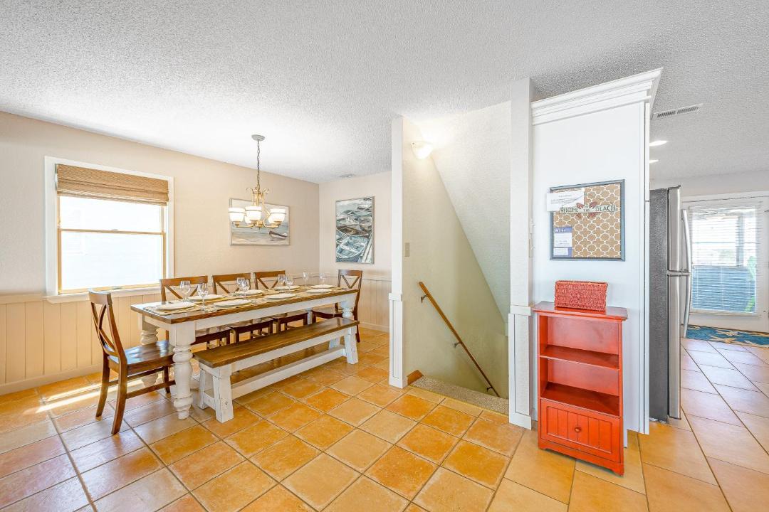 Photo of Livingroom in Avon