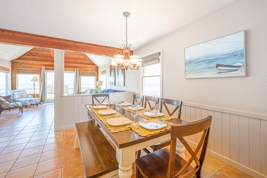 Photo of Livingroom in Avon