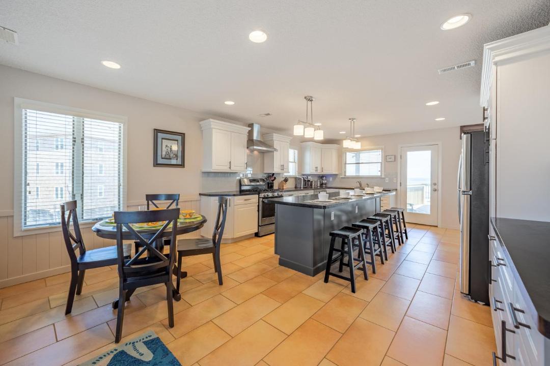 Photo of Livingroom in Avon