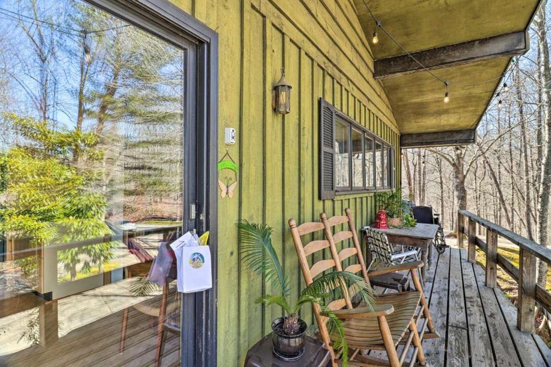 Photo of Patio Balcony in Cullowhee