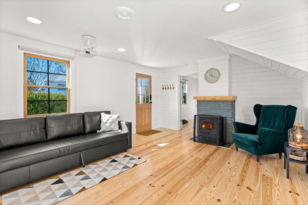 Photo of Livingroom in Marshall
