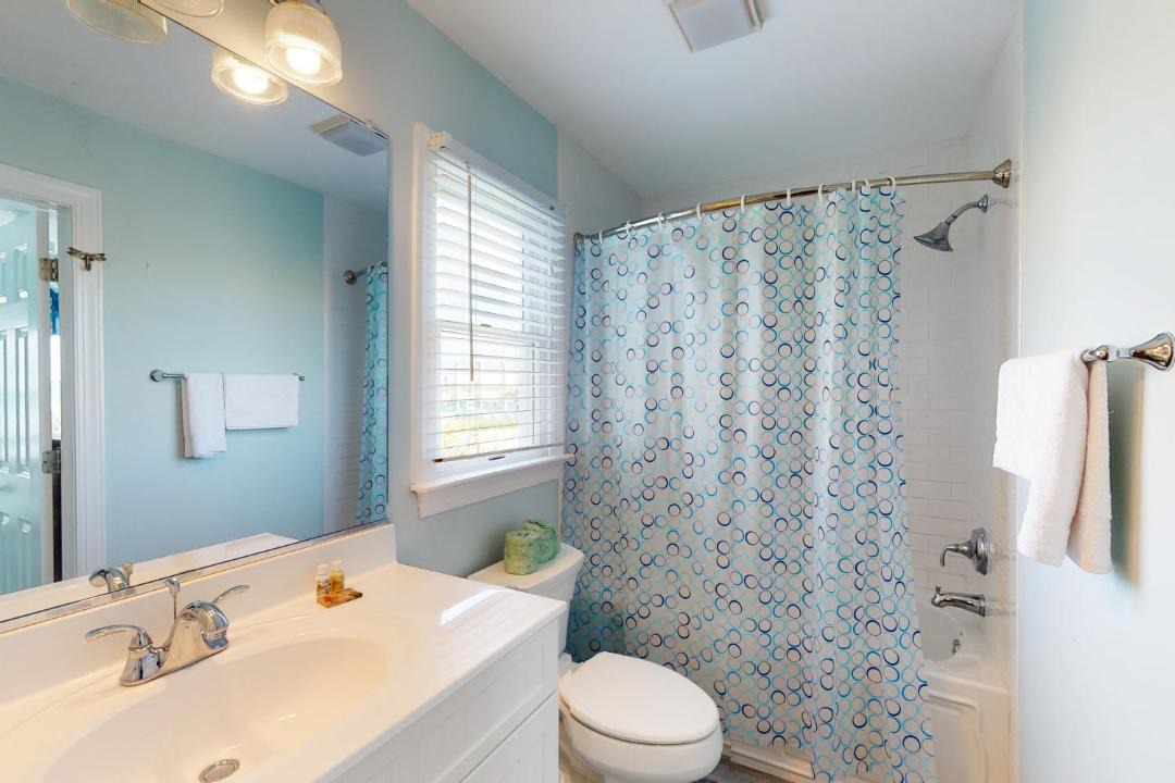 Photo of Bathroom in Nags Head