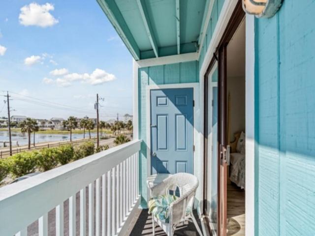 Photo of Patio Balcony in Carolina Beach