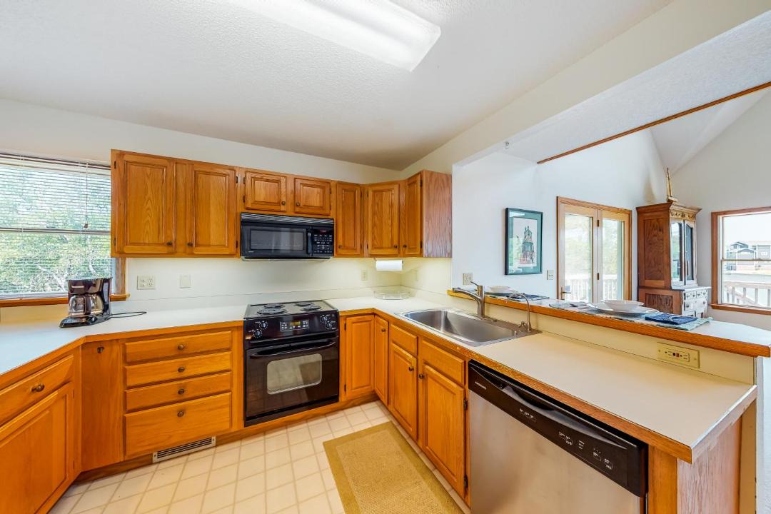 Photo of Kitchen in Brigands' Bay