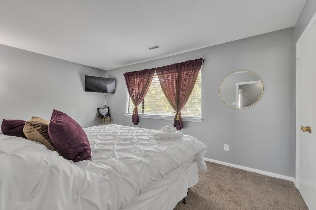Photo of Bedroom in Northeast Raleigh