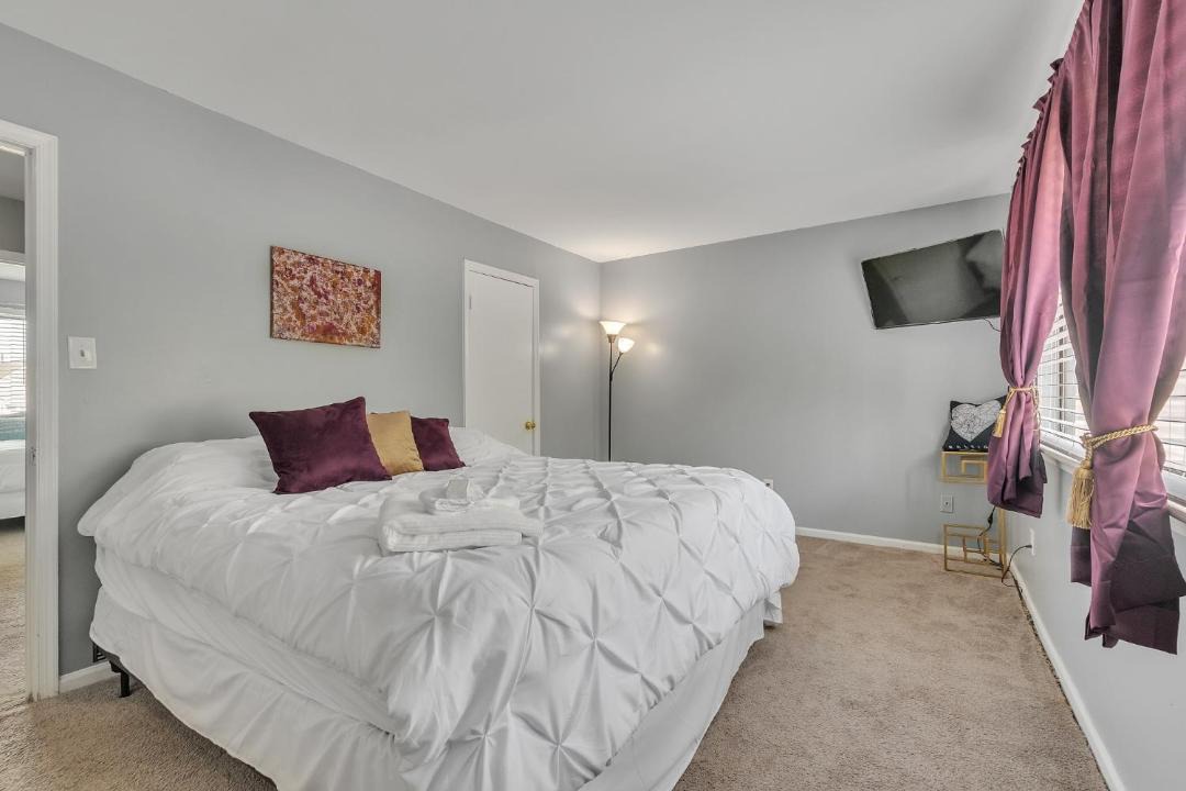 Photo of Bedroom in Northeast Raleigh