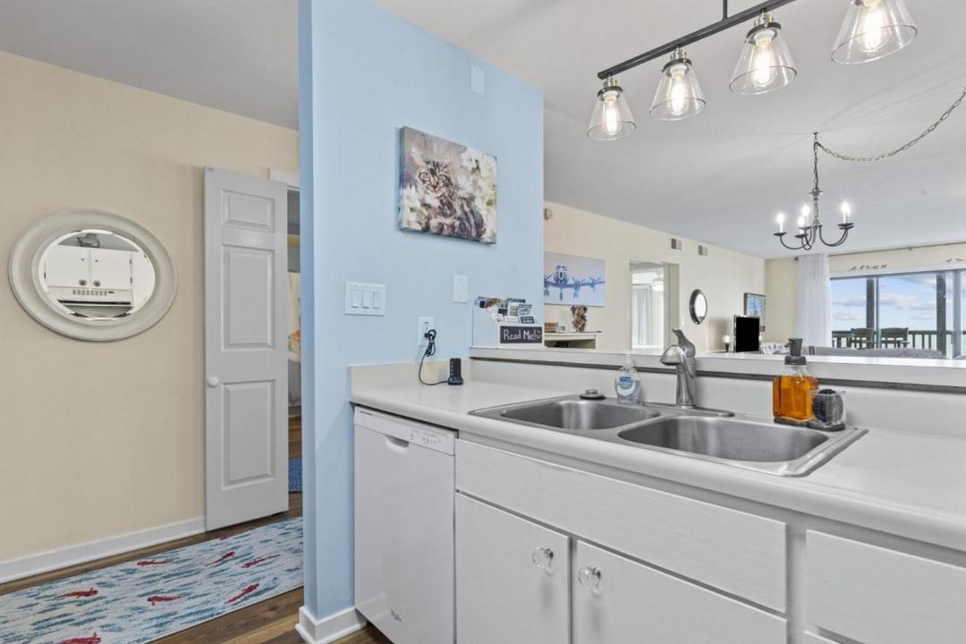 Photo of Kitchen in Pine Knoll Shores