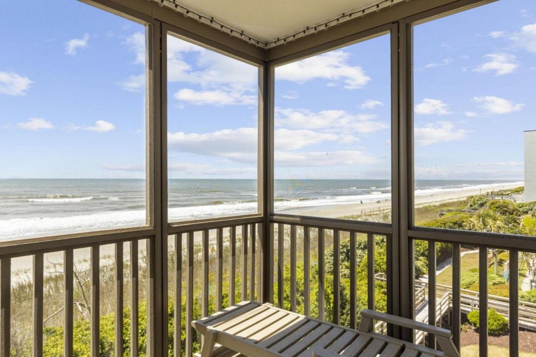 Photo of Patio Balcony in Pine Knoll Shores