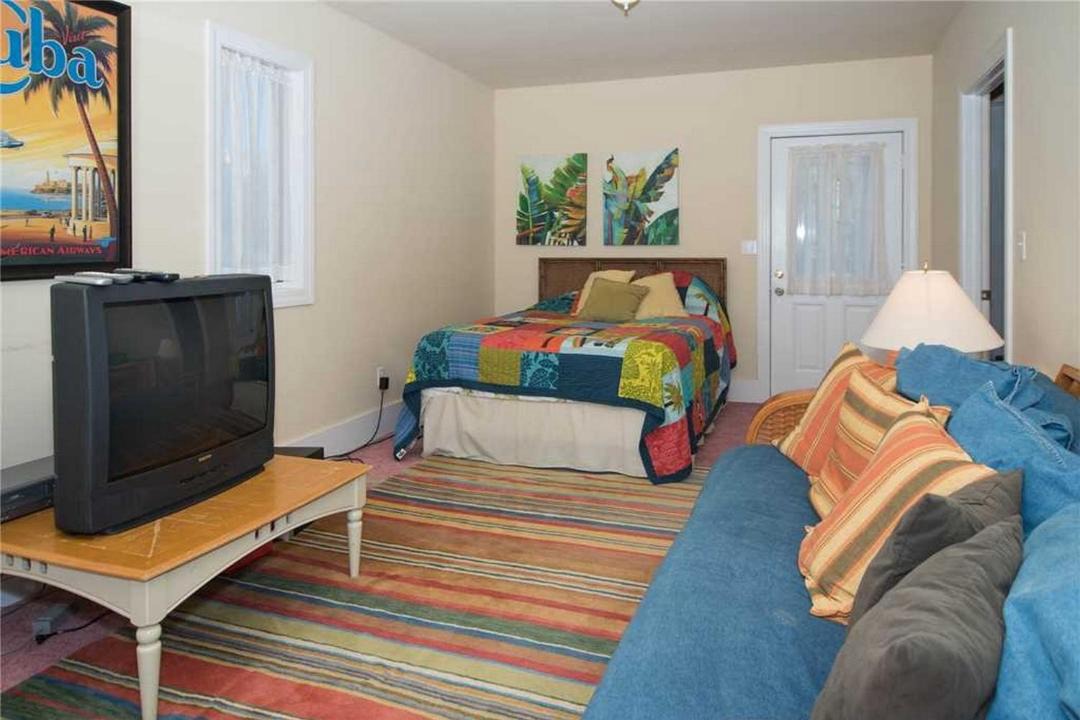 Photo of Livingroom in Atlantic Beach