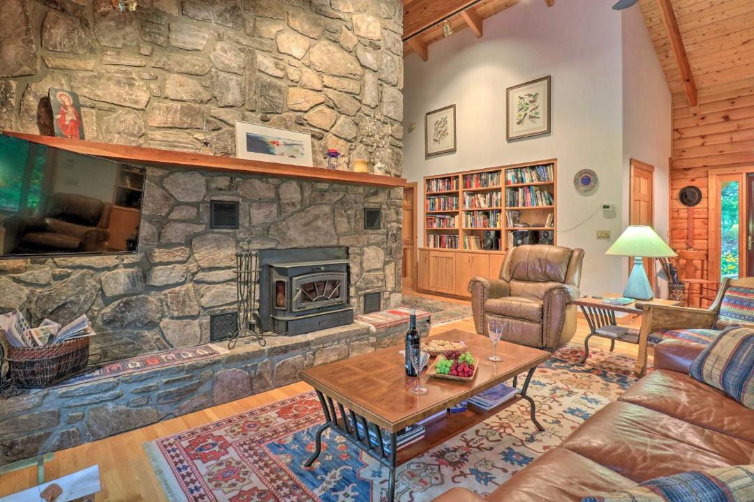 Photo of Livingroom in Canton