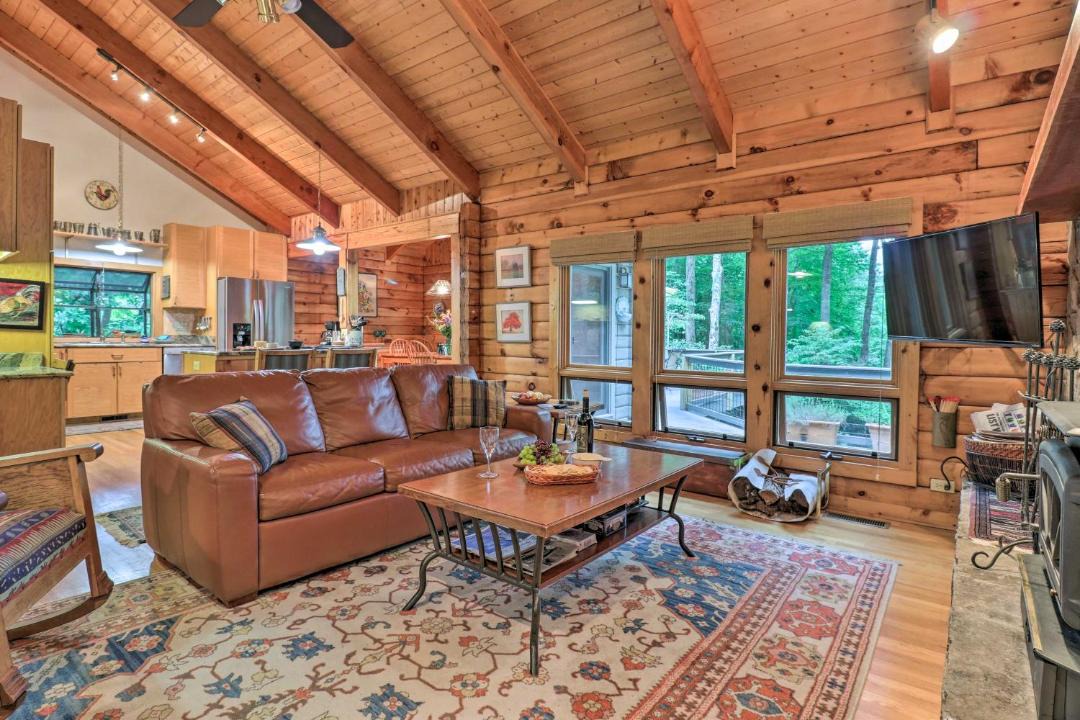 Photo of Livingroom in Canton