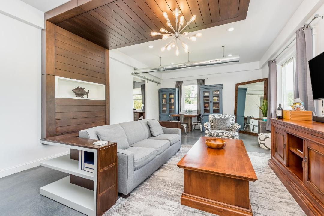 Photo of Livingroom in Swannanoa