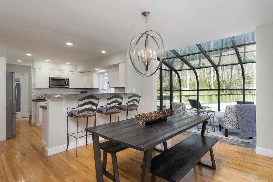 Photo of Livingroom in Fairview