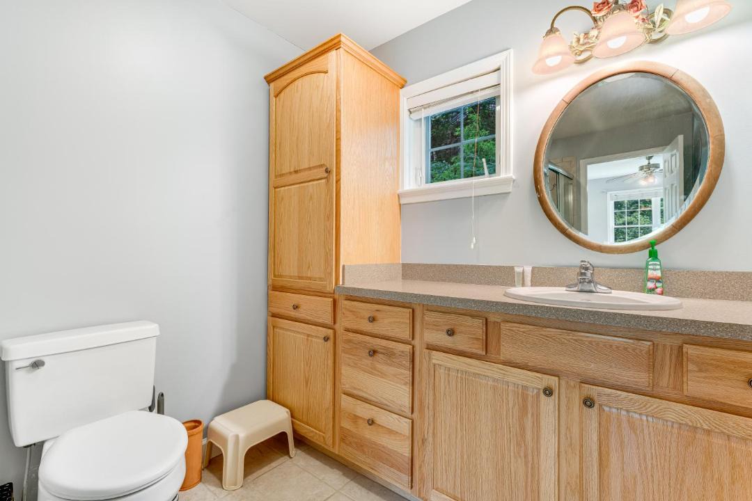 Photo of Bathroom in Newland