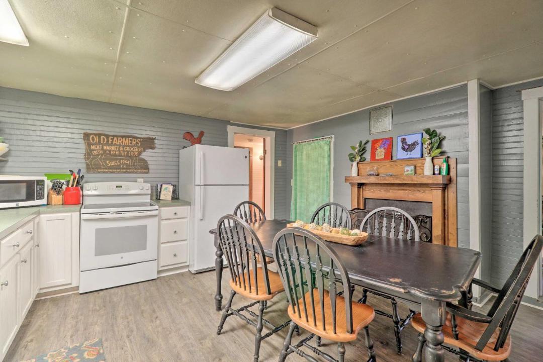 Photo of Kitchen in West Jefferson