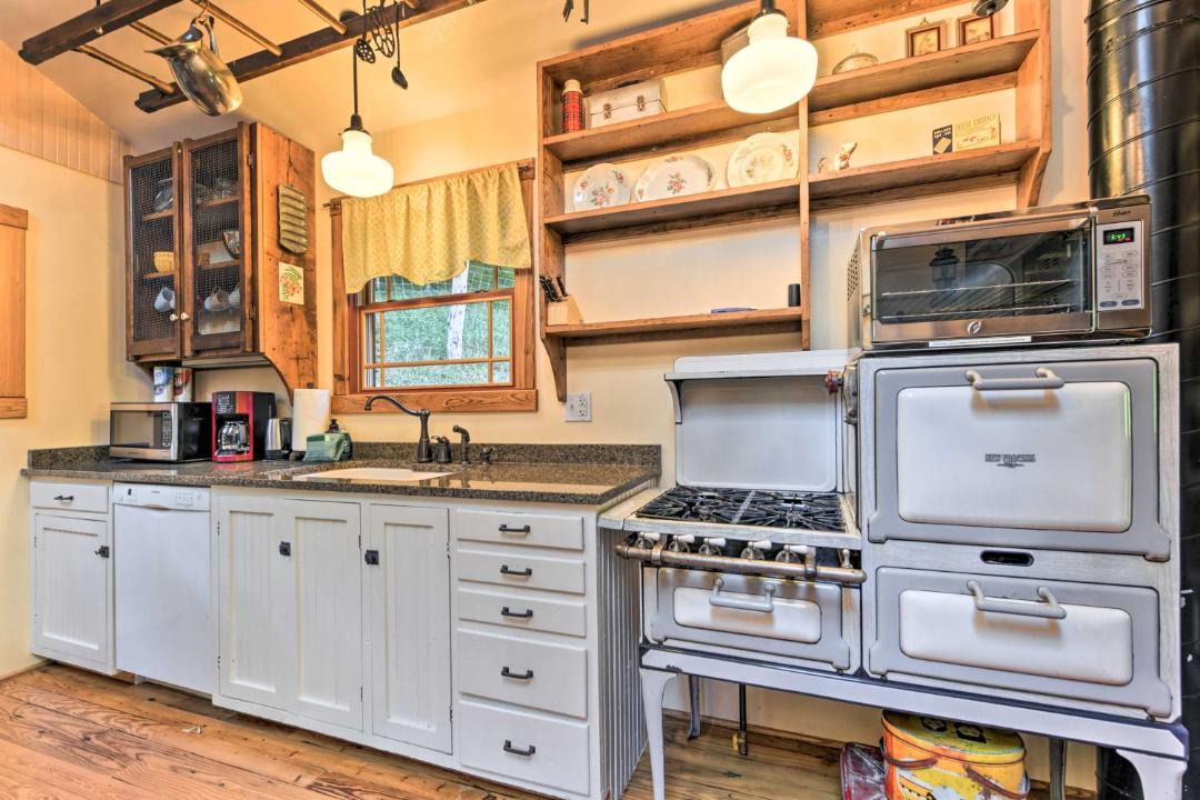 Photo of Kitchen in Clyde