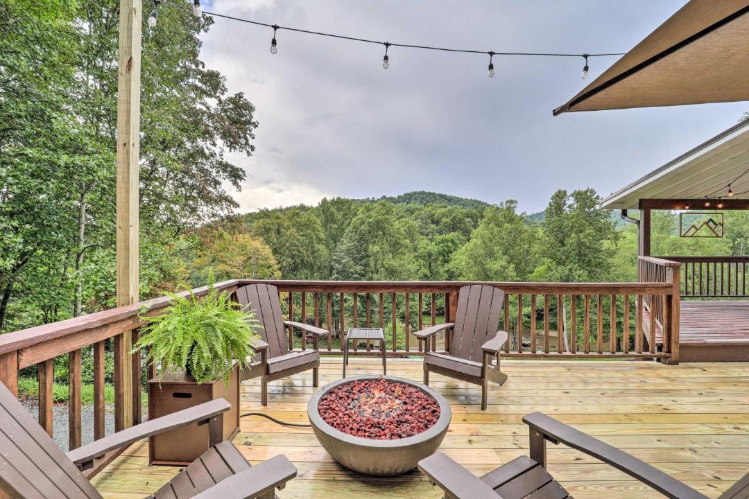 Photo of Patio Balcony in Sugar Grove
