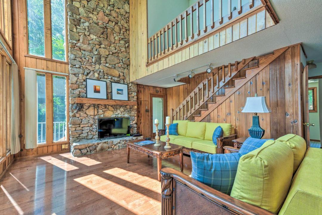 Photo of Livingroom in Sherrills Ford