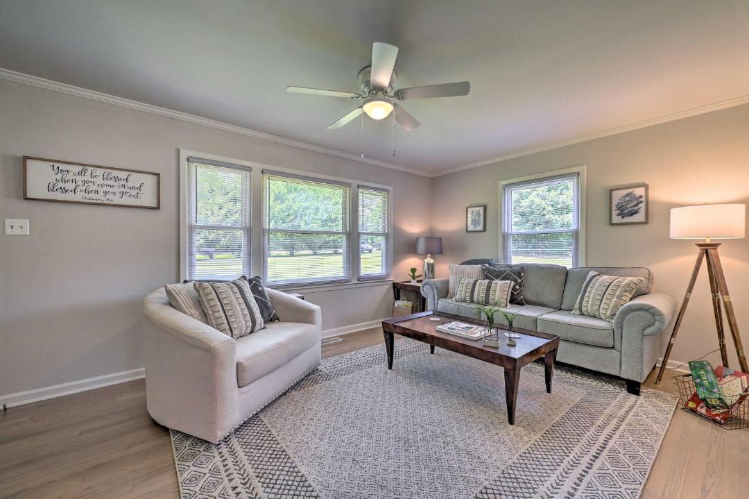 Photo of Livingroom in Browns Summit