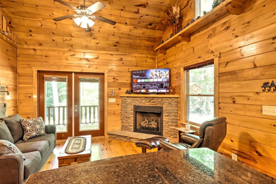 Photo of Livingroom in Murphy