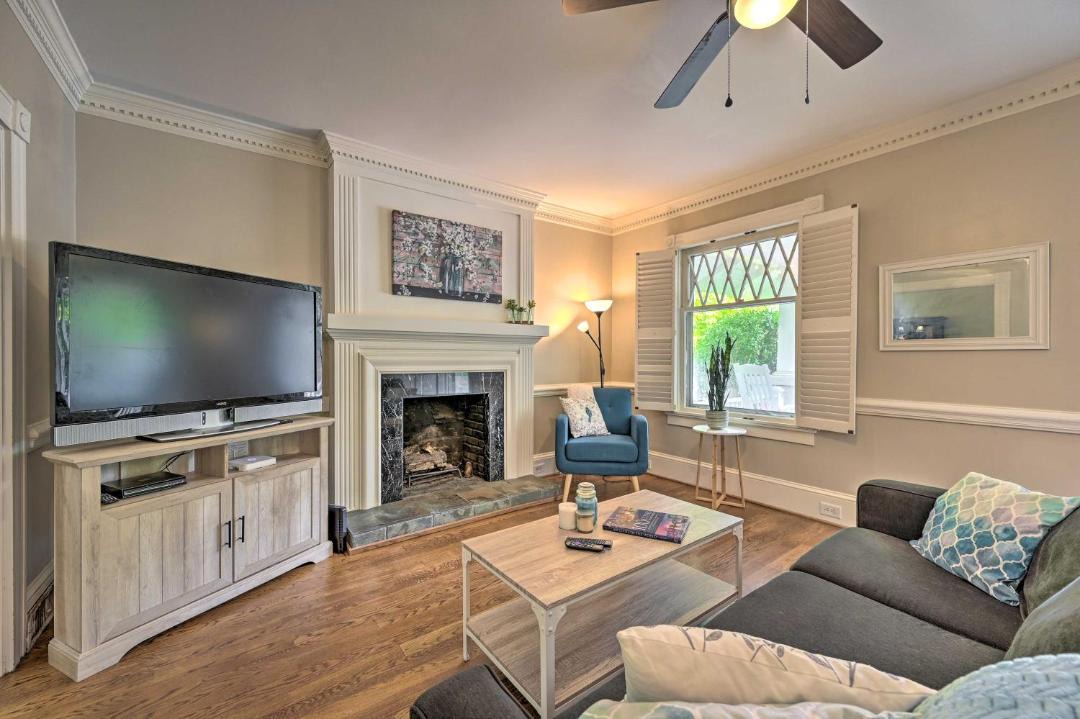 Photo of Livingroom in Greensboro