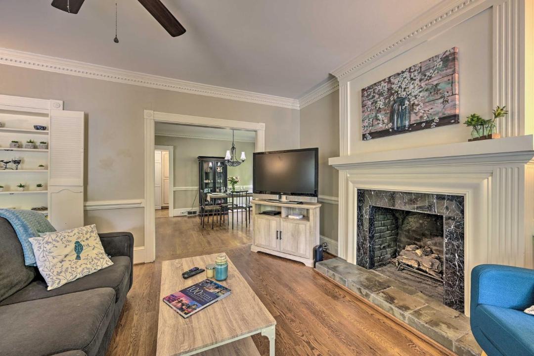 Photo of Livingroom in Greensboro