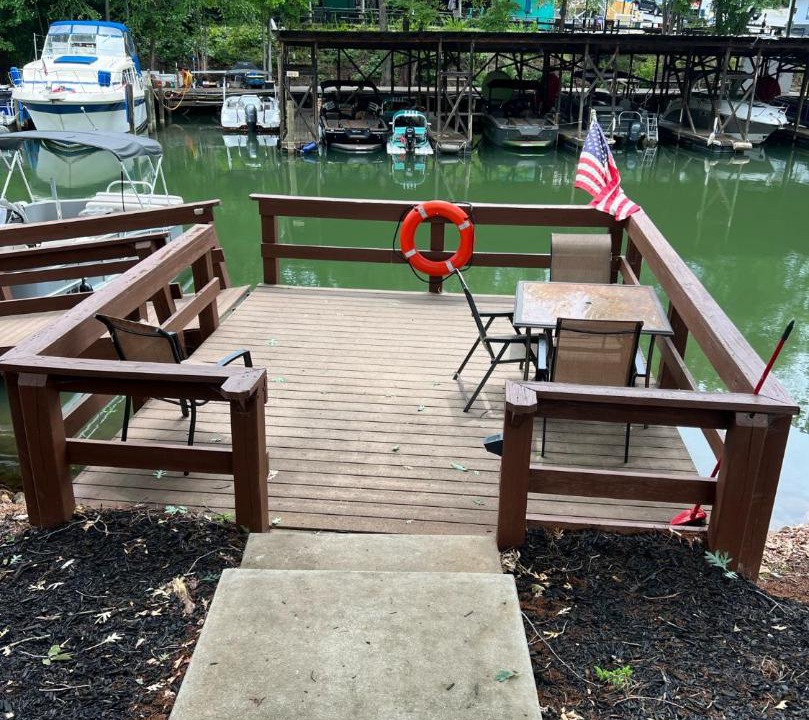 Photo of Patio Balcony in Lake Norman of Catawba