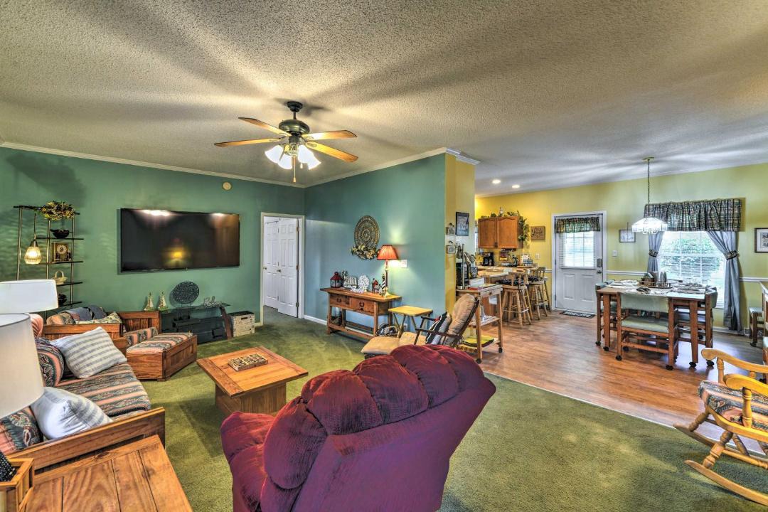 Photo of Livingroom in Myrick Estates