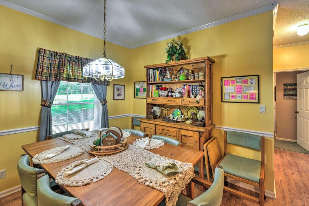 Photo of Livingroom in Myrick Estates