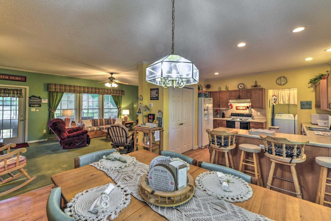 Photo of Livingroom in Myrick Estates