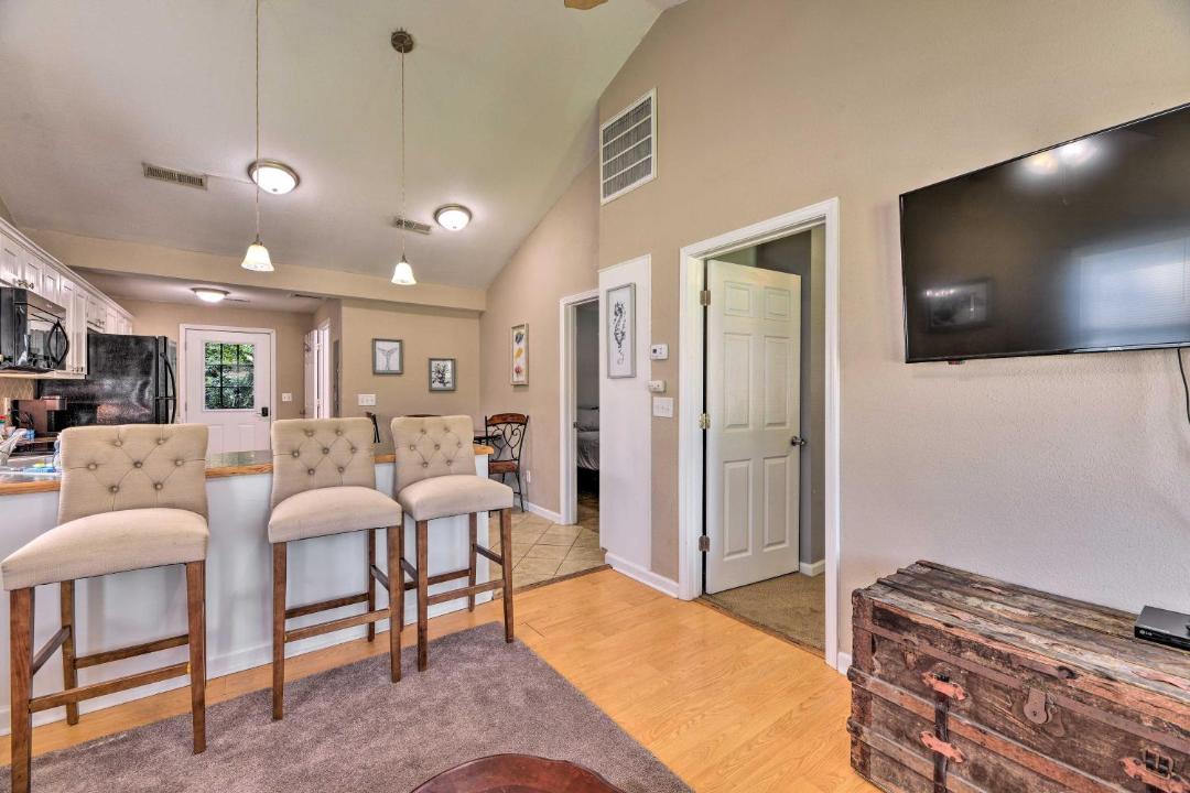 Photo of Livingroom in Pantego