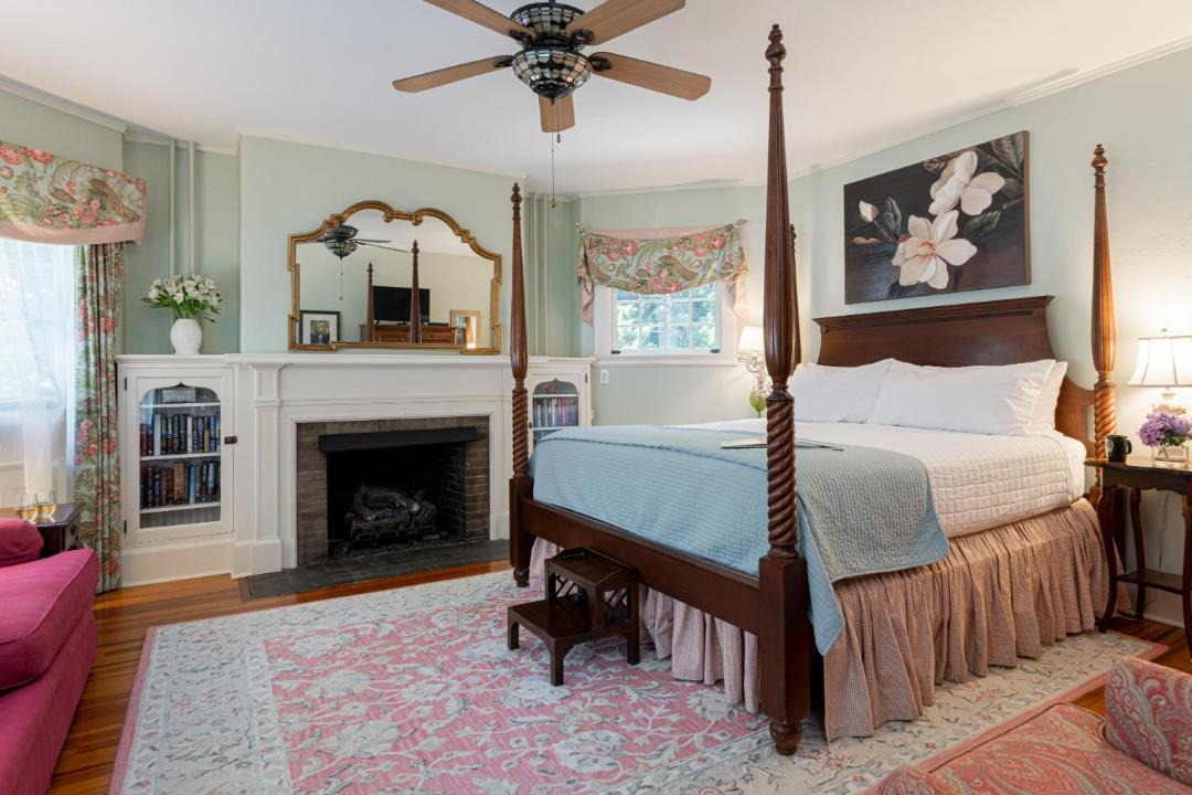 Photo of Bedroom in Historic Montford