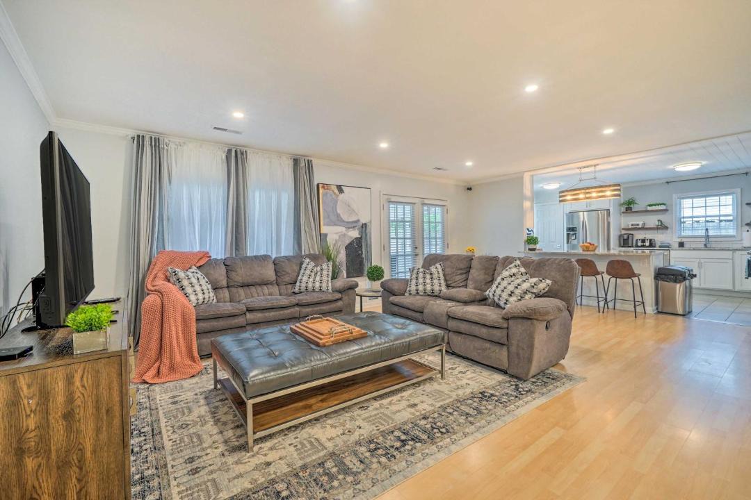Photo of Livingroom in Ogden