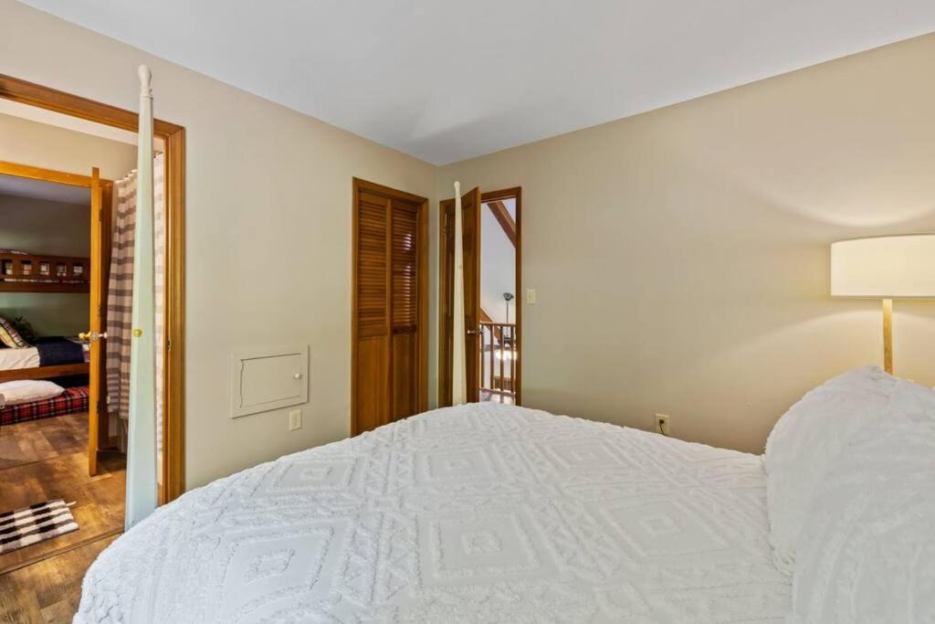 Photo of Bedroom in Lake Lure
