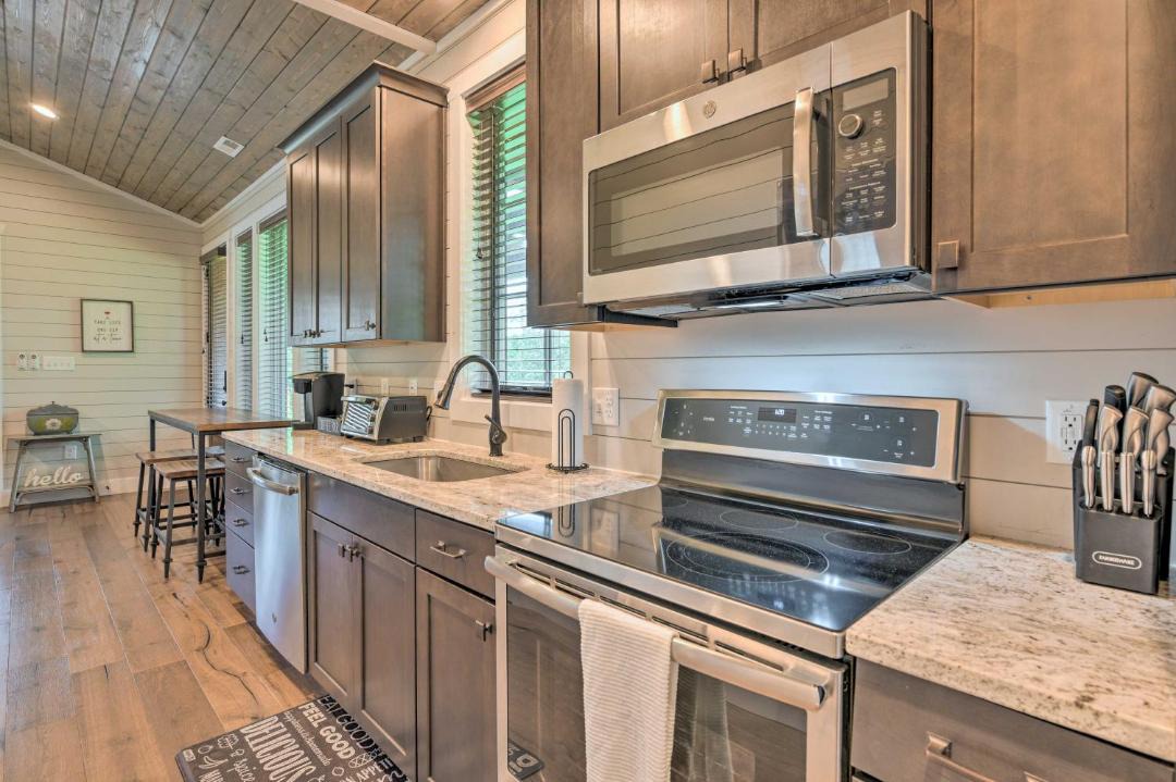 Photo of Kitchen in Glenville