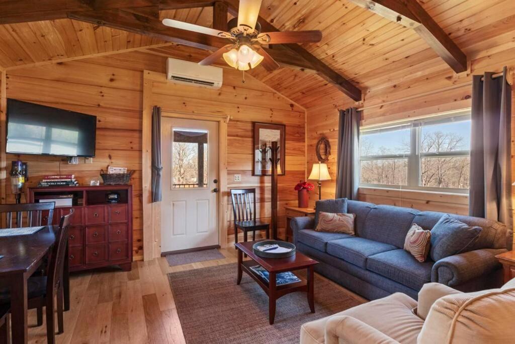 Photo of Livingroom in Tryon