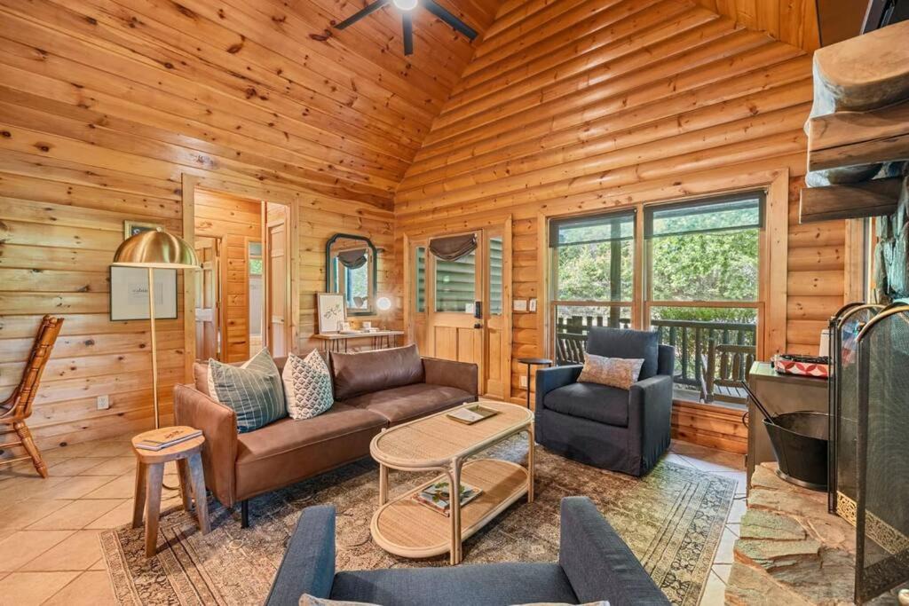 Photo of Livingroom in Bryson City