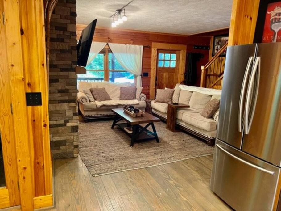 Photo of Livingroom in Boone