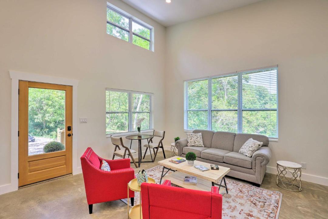 Photo of Livingroom in Woodfin
