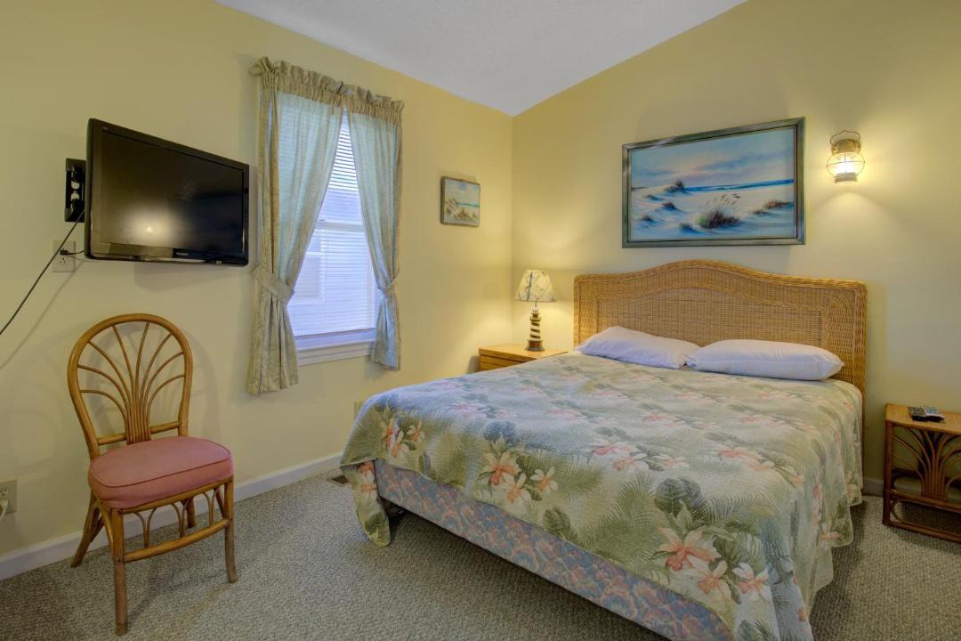 Photo of Bedroom in Topsail Beach