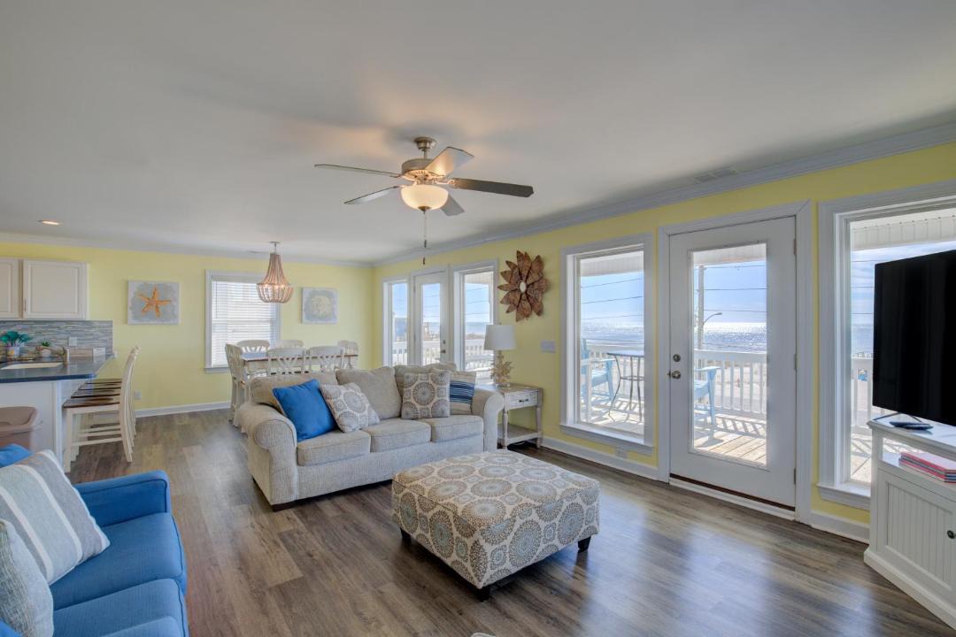Photo of Livingroom in Sneads Ferry