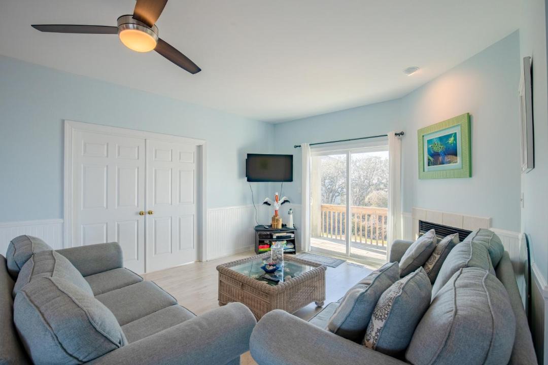 Photo of Livingroom in Ocean City Beach
