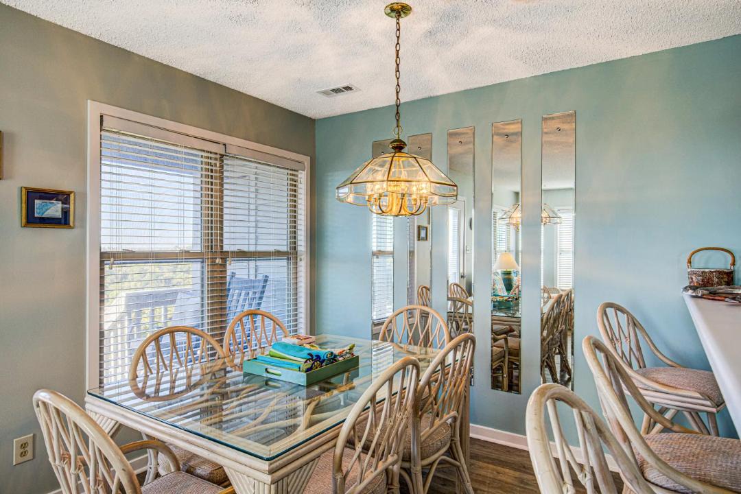 Photo of Livingroom in Topsail Beach